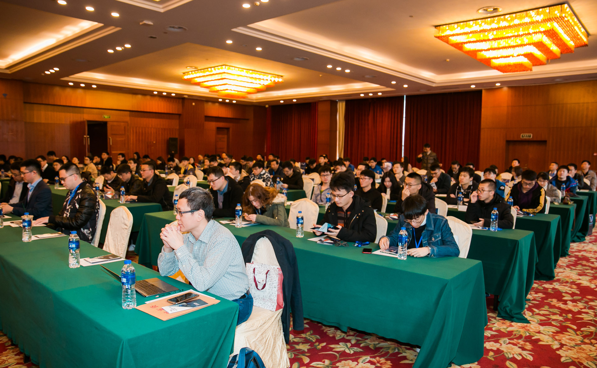 新国大苏研院举办人工智能技术及产业化应用研讨会